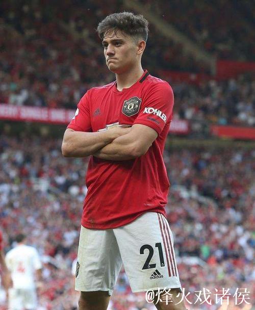 利兹联官方：球队与前锋丹尼尔·詹姆斯续约4年